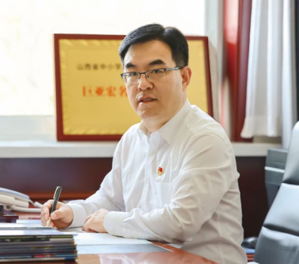学书记巨亚宏被查一个优秀校长这样倒下CQ9电子游戏警钟：左权县职业技术中(图4)
